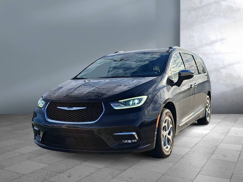 Used 2021 Chrysler Pacifica Limited Van