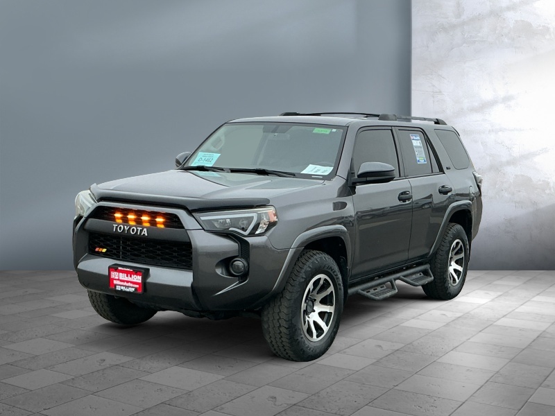 2018 Toyota 4Runner SR5's photo