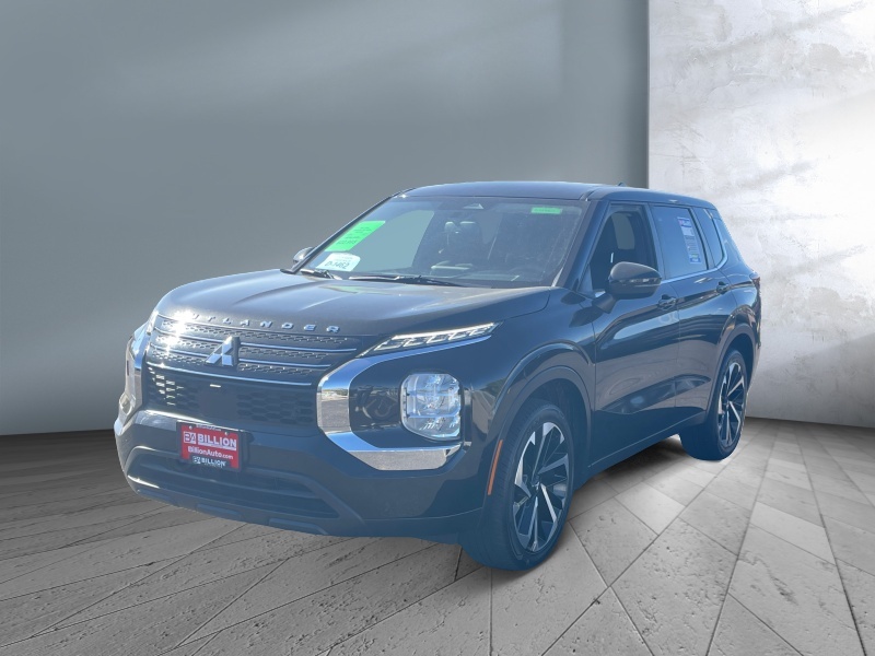 2022 Mitsubishi Outlander ES