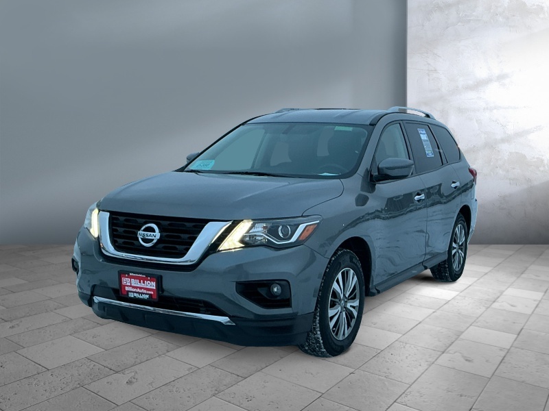 2020 Nissan Pathfinder SV