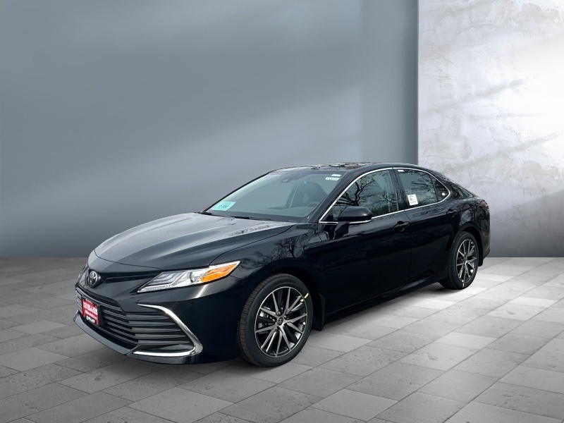 New 2024 Toyota Camry XLE