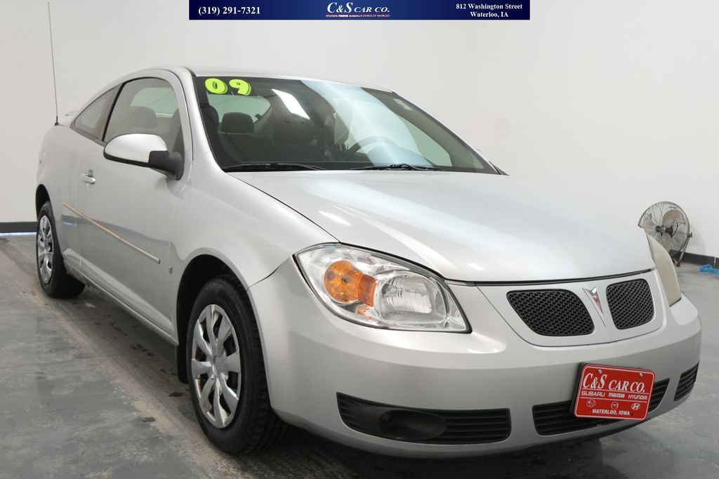 2009 Pontiac G5 Base's photo