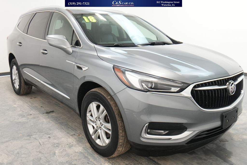 2018 Buick Enclave Essence's photo