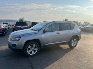 Used 2017 Jeep Compass Latitude Crossovers