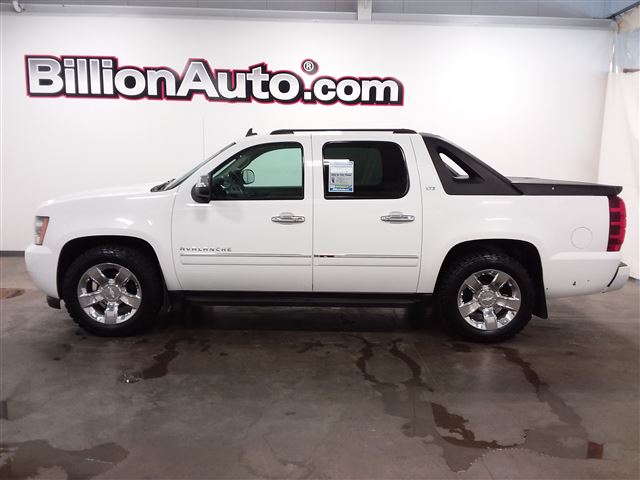 Used 2010 Chevrolet Avalanche Ltz