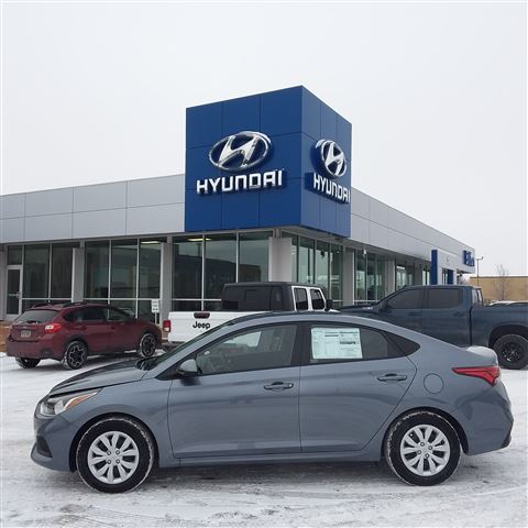 New 2020 Hyundai Accent SE Car