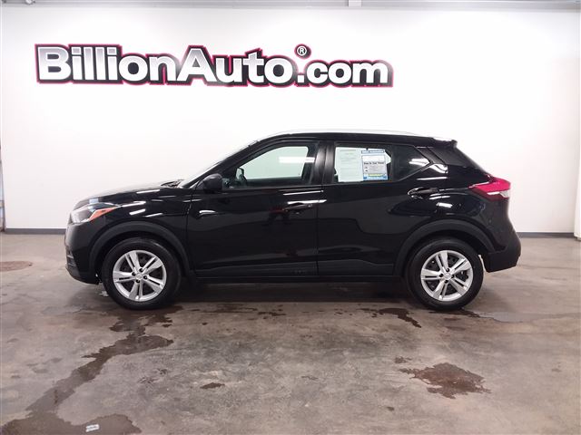 New 2019 Nissan Kicks S Car