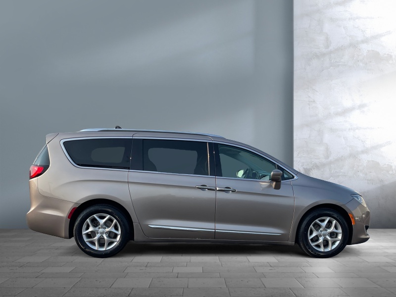 2018 Chrysler Pacifica