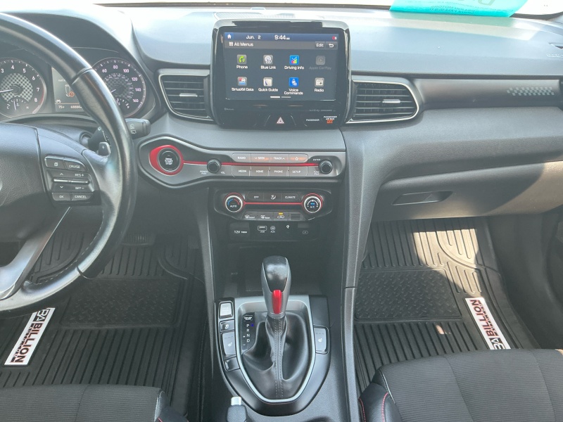 2020 Hyundai Veloster