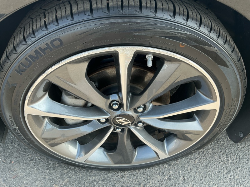 2020 Hyundai Veloster