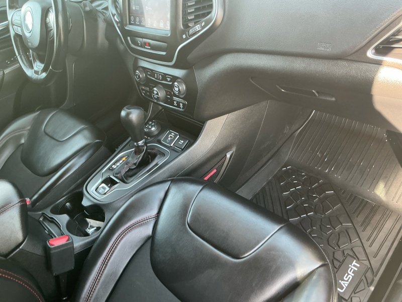 2020 Jeep Cherokee