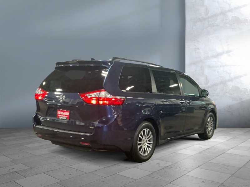 2018 Toyota Sienna