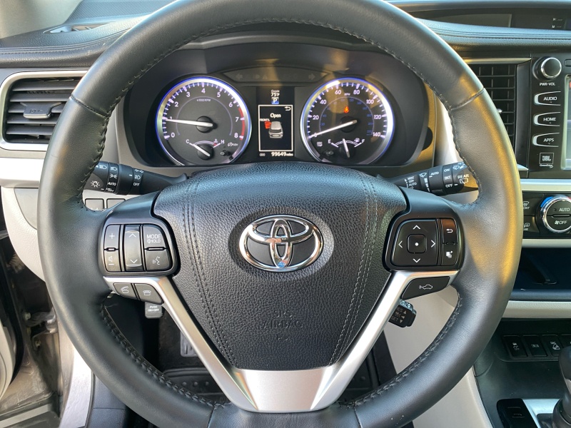 2016 Toyota Highlander