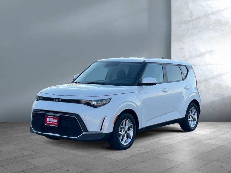 Used 2023 Kia Soul LX Car