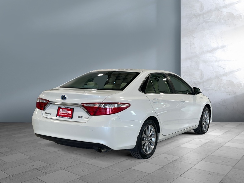 2016 Toyota Camry Hybrid