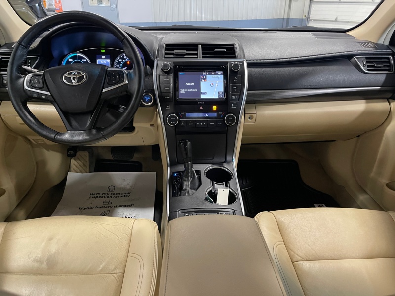 2016 Toyota Camry Hybrid