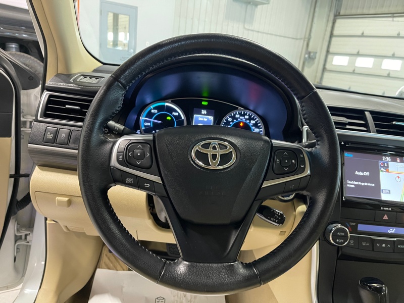 2016 Toyota Camry Hybrid