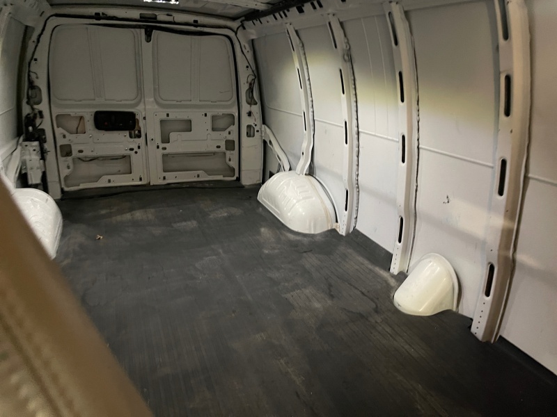 2023 Chevrolet Express Cargo Van