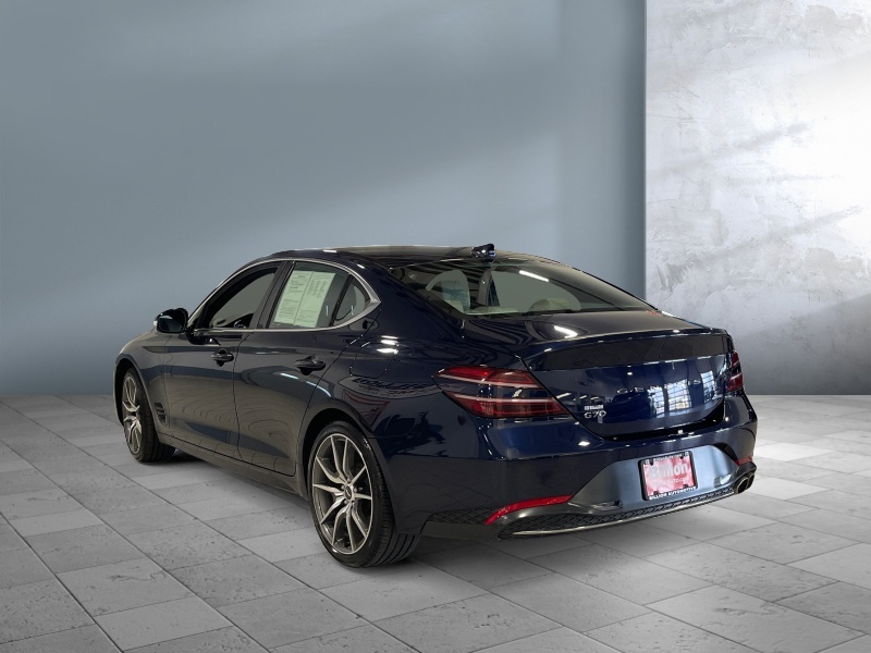 2023 Genesis G70