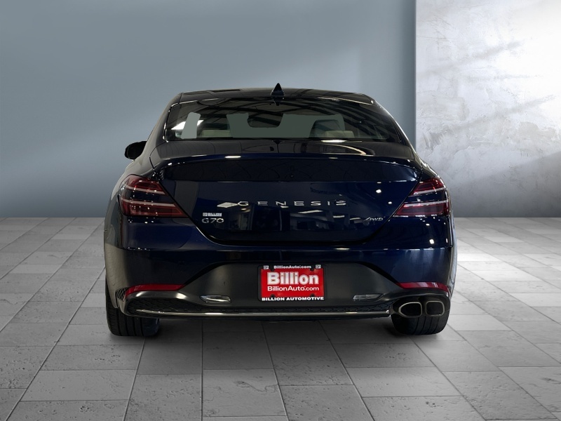 2023 Genesis G70