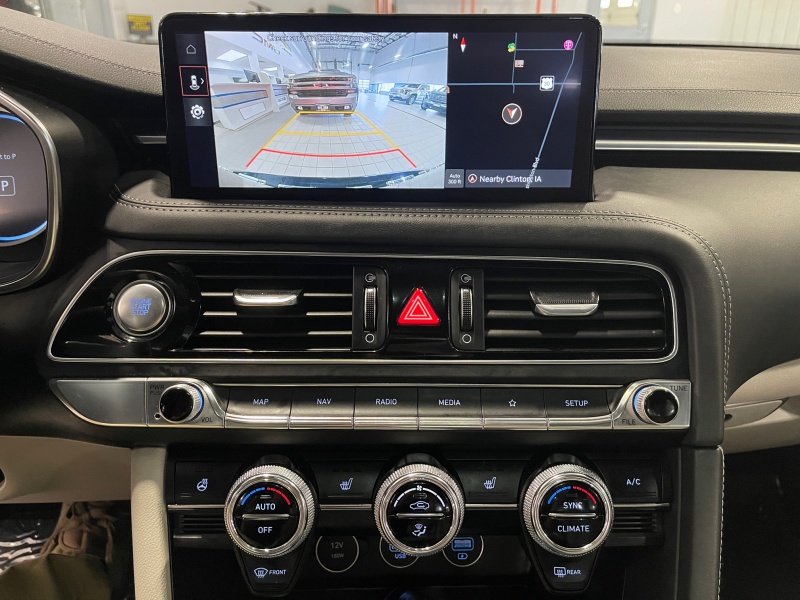 2023 Genesis G70