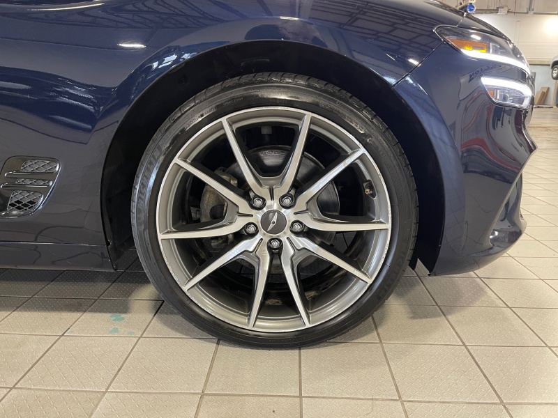 2023 Genesis G70