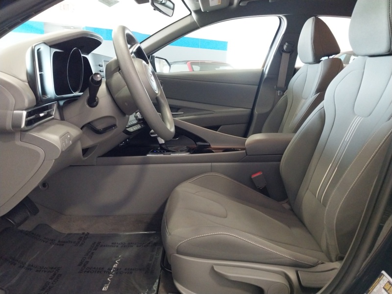 2023 Hyundai Elantra Hybrid