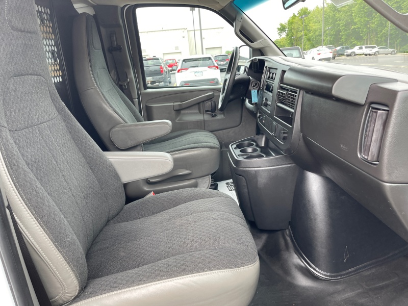 2023 Chevrolet Express Cargo Van