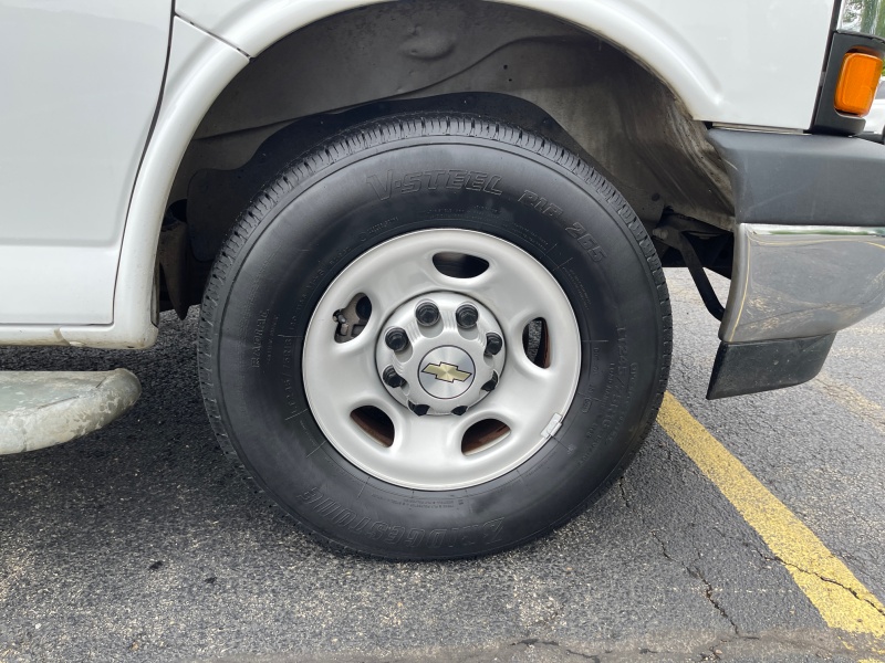2023 Chevrolet Express Cargo Van