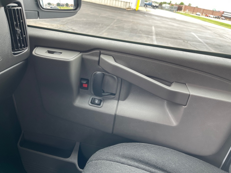 2023 Chevrolet Express Cargo Van
