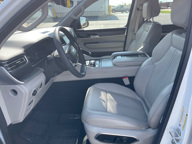 2024 Jeep Wagoneer L