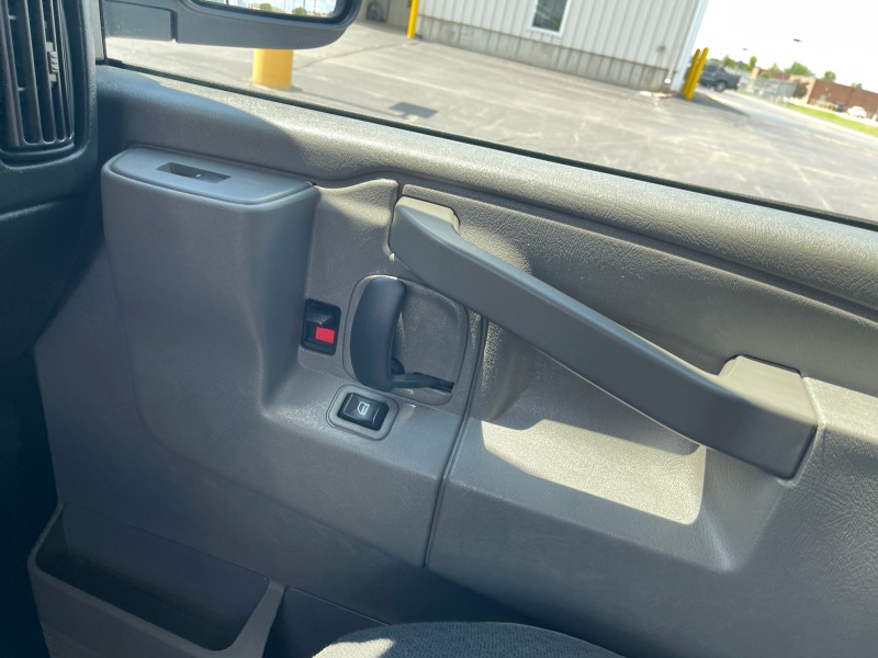 2023 GMC Savana Cargo Van
