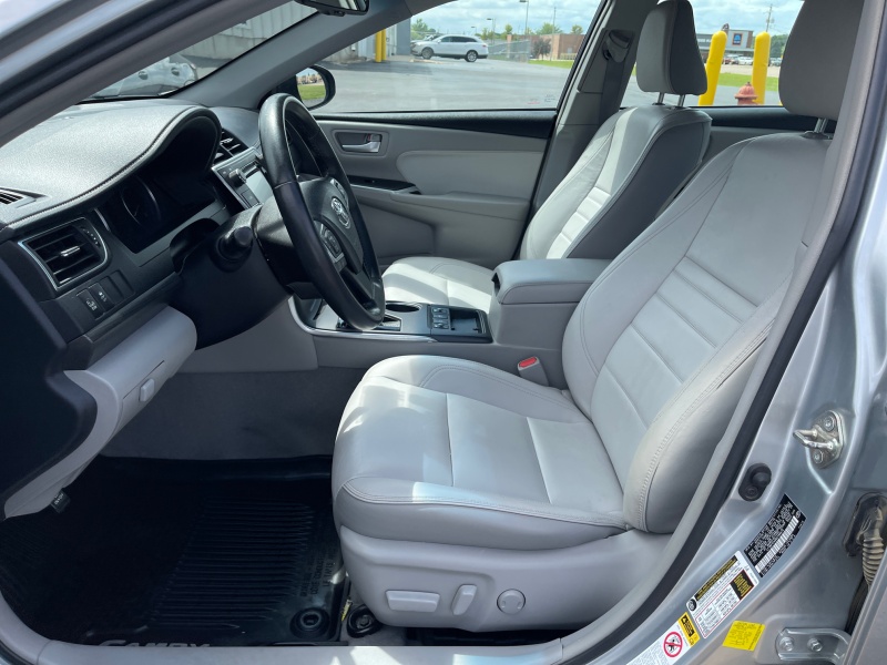 2016 Toyota Camry Hybrid