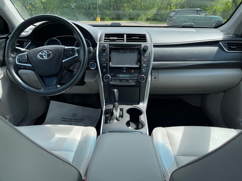 2016 Toyota Camry Hybrid