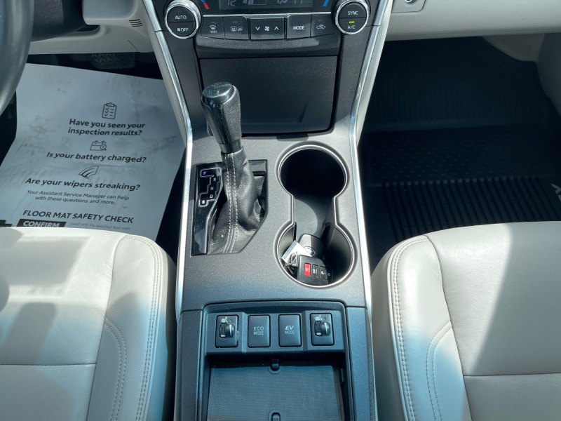 2016 Toyota Camry Hybrid