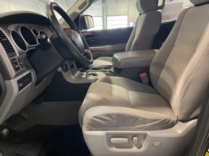 2011 Toyota Tundra 4WD Truck