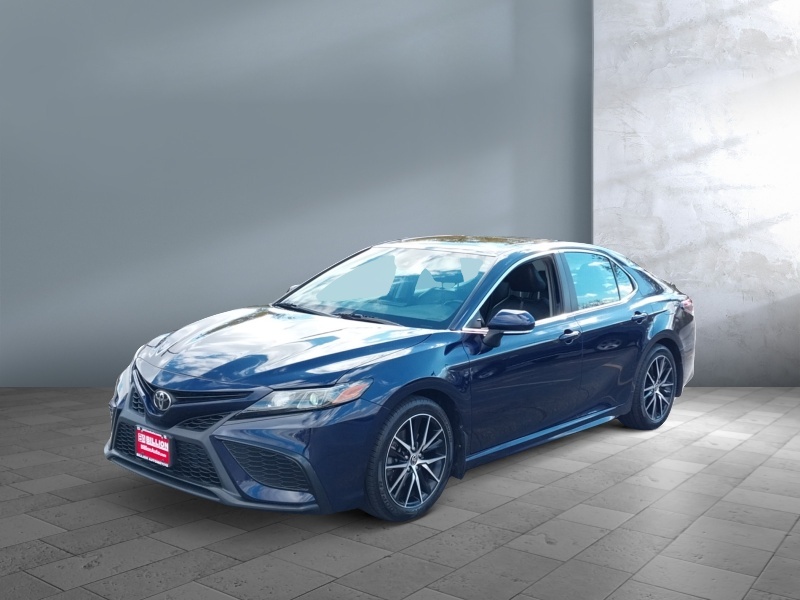 Used 2022 Toyota Camry SE Cars