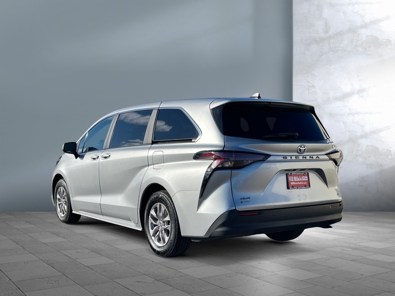 2025 Toyota Sienna