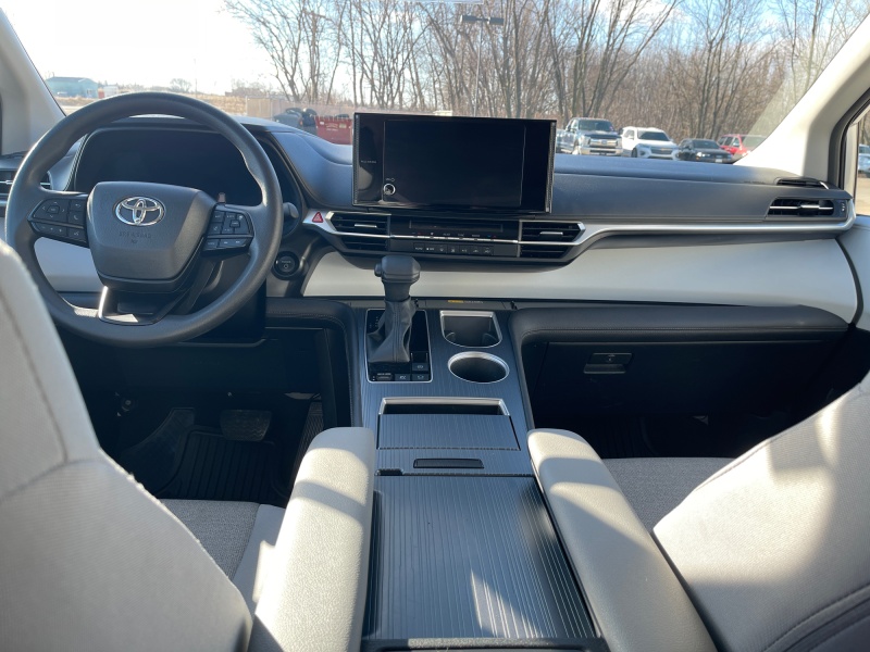 2025 Toyota Sienna