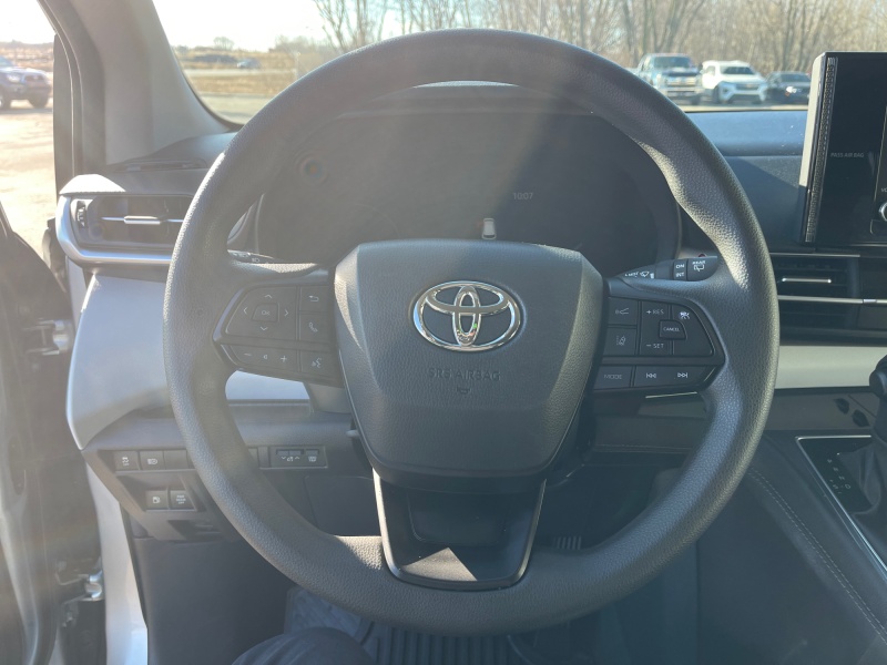 2025 Toyota Sienna