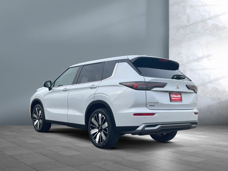 2025 Mitsubishi Outlander