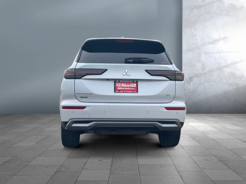 2025 Mitsubishi Outlander