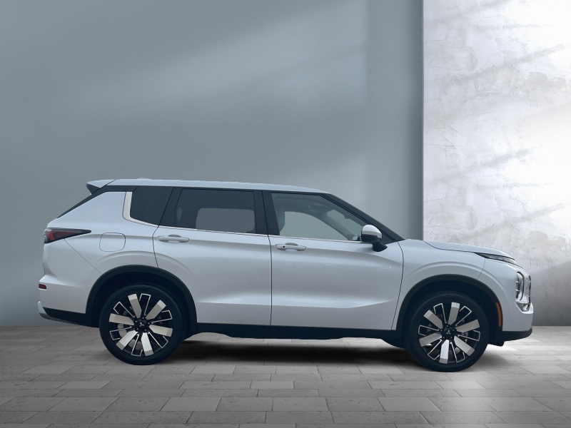 2025 Mitsubishi Outlander