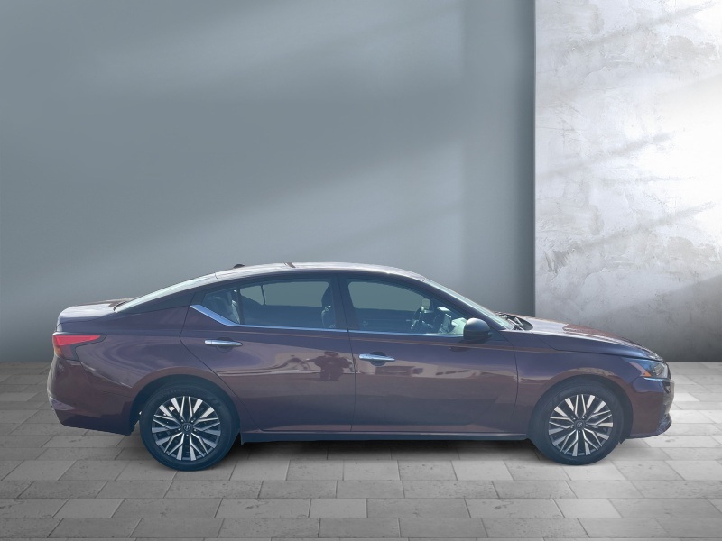 2025 Nissan Altima