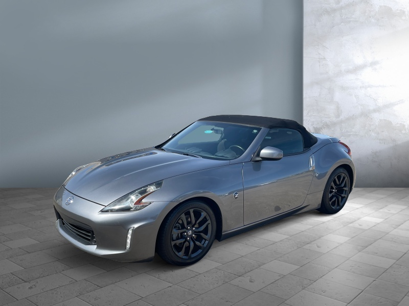 Used 2018 Nissan 370Z Roadster  Cars