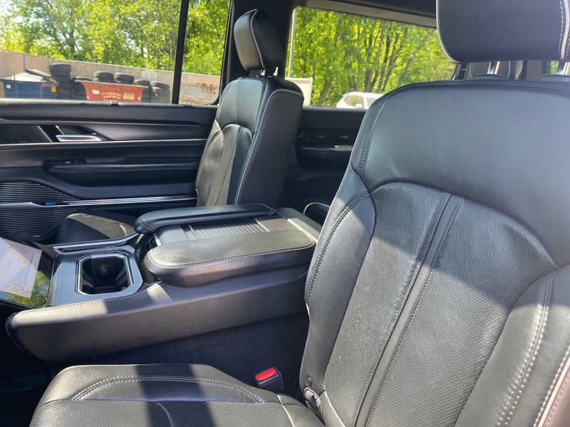 2024 Jeep Grand Wagoneer