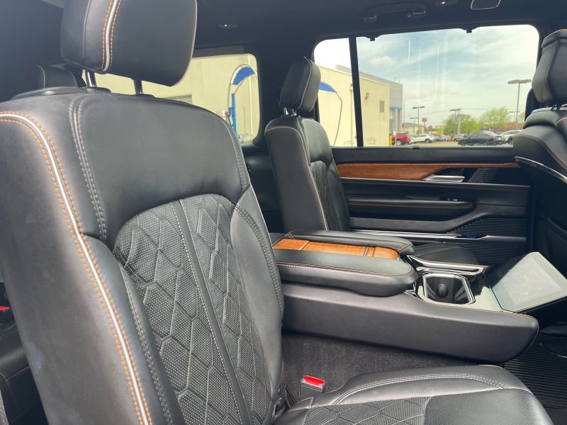 2024 Jeep Grand Wagoneer L