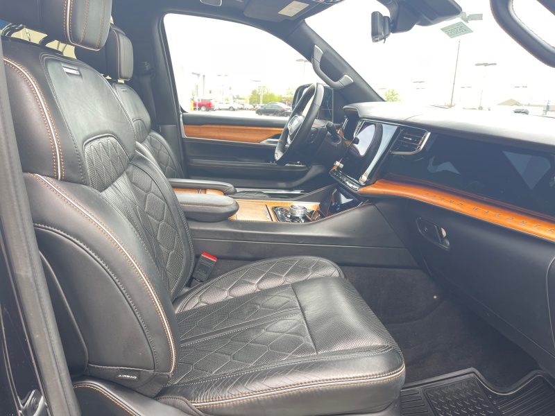2024 Jeep Grand Wagoneer L