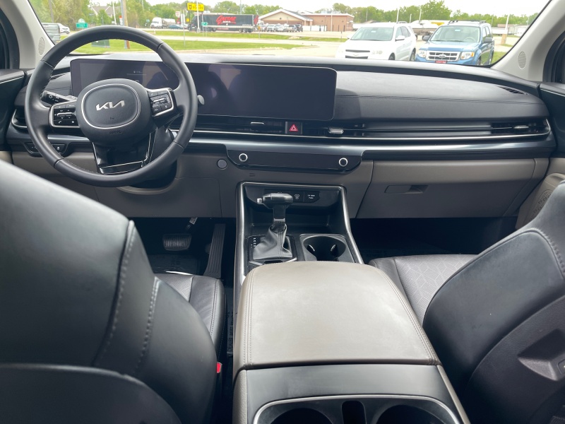 2025 Kia Carnival