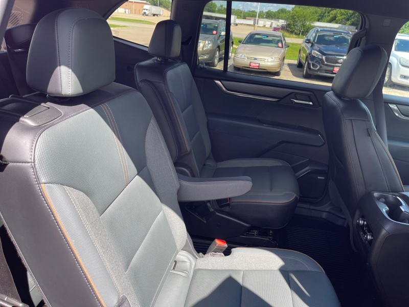2025 GMC Acadia